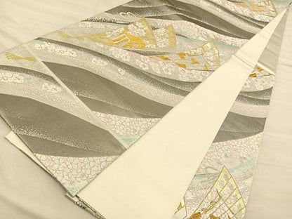 平和屋着物◎六通柄袋帯 唐織 檜扇御所車花文 金銀糸 鈴乃屋扱い 正絹 逸品 BAAQ4279du