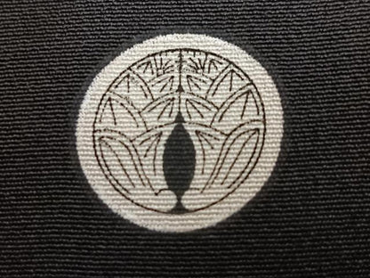 平和屋着物■豪華黒留袖　駒刺繍　渡橋飛鶴花文　金彩　正絹　逸品　BAAQ7450ev