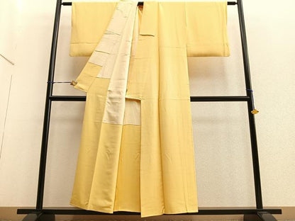 平和屋着物■上質な色無地　卵色　正絹　逸品　BAAQ7456ev