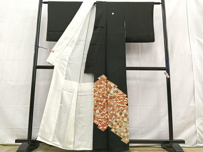平和屋着物■豪華黒留袖 駒刺繍 松皮菱花文 金彩 正絹 逸品 BAAQ8966ow