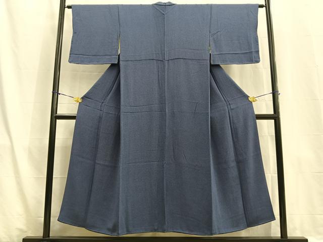 【至宝品】●型染小紋●縮緬●人物風景文様● 小袖 染分縮緬地鯉瀧草花模様 丸十字紋付 文化遺産オンライン
