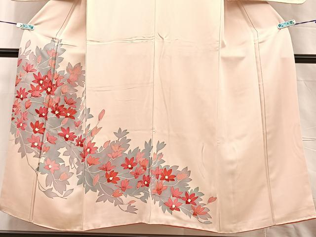 1582.温かみがある 枝梅 菊 訪問着 共八掛 金彩 刺繍 花柄 正絹