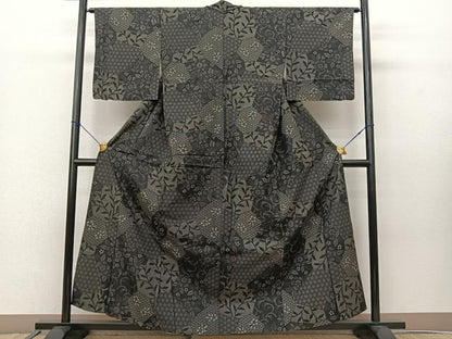 平和屋着物▽本場大島紬 単衣 切り嵌め草花文 黒地 正絹 逸品 BAAS8022yc