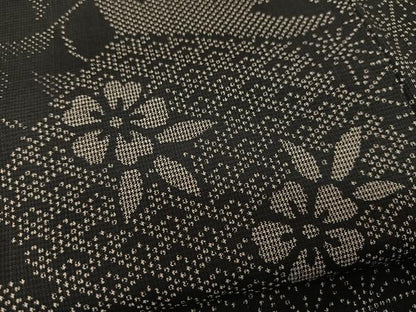 平和屋着物▽本場大島紬 単衣 切り嵌め草花文 黒地 正絹 逸品 BAAS8022yc