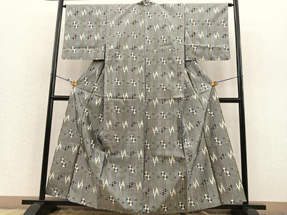 平和屋着物▽本場琉球絣　紬　単衣　トゥイグワァ　正絹　逸品　未使用　BAAS8314hv