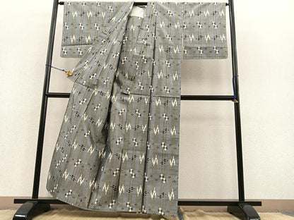 平和屋着物▽本場琉球絣　紬　単衣　トゥイグワァ　正絹　逸品　未使用　BAAS8314hv
