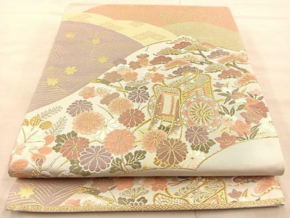 平和屋着物◎六通柄袋帯　唐織　御所車草花文　金銀糸　正絹　逸品　BAAT1975if