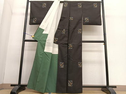 平和屋着物●本場大島紬 9マルキ 地空き 色紙花文 正絹 逸品 BAAT6719hv