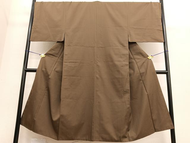 平和屋着物●男性 色無地 市松地紋 媚茶色 正絹 逸品 BAAT6752hv