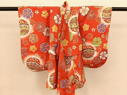 平和屋着物[]七五三　女の子　３歳　祝着　三つ身　被布セット　手毬　舞桜文　金彩　逸品　BAAT7272mz