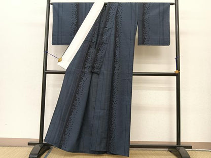 平和屋着物▽本塩沢 単衣 110亀甲 草葉シルエット 正絹 逸品 未使用 BAAT9038yc