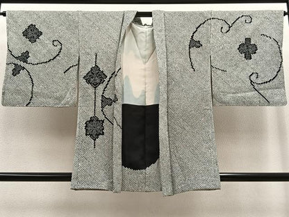 平和屋着物＃羽織　総絞り　花唐草文　黒地　正絹　逸品　未使用　BAAT9241gt