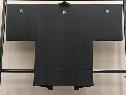 平和屋着物∞男性　長羽織　黒紋付　羽裏：動物丸文　正絹　逸品　BAAU0022gt