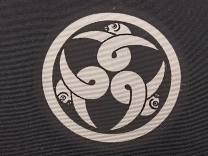 平和屋着物∞男性　長羽織　黒紋付　羽裏：動物丸文　正絹　逸品　BAAU0022gt