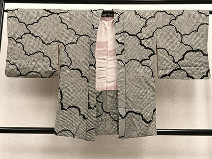 平和屋着物＃羽織 総絞り 雲重ね文 黒地 正絹 逸品 BAAU0064gt