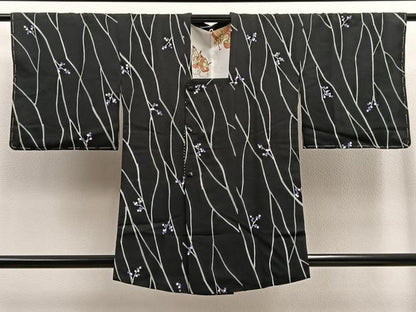 平和屋着物∞道行コート ろうけつ染め 木の実 黒地 正絹 逸品 未使用 BAAU0081gt