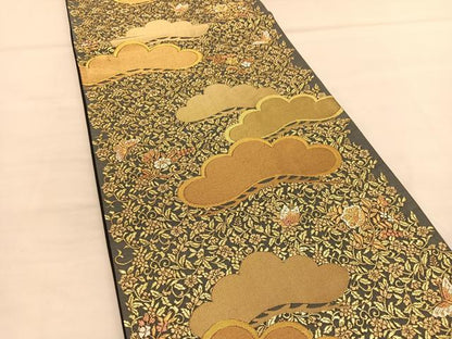 平和屋着物◎六通柄袋帯　松花蝶文　金糸　正絹　逸品　BAAU1272hv