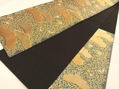 平和屋着物◎六通柄袋帯　松花蝶文　金糸　正絹　逸品　BAAU1272hv