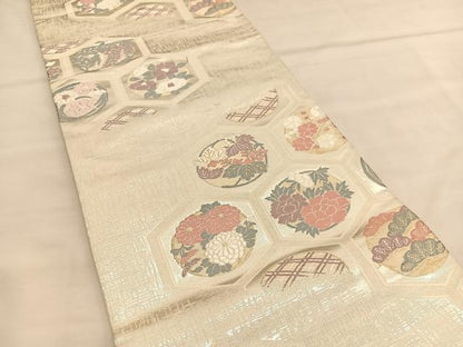 平和屋着物◎六通柄袋帯　唐織　亀甲花丸文　金糸　正絹　逸品　BAAU1407hv