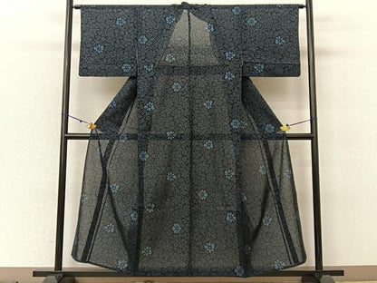 平和屋着物＊夏物 本場大島紬 夏大島 7マルキ 花唐草文 正絹 逸品 BAAU3469hj
