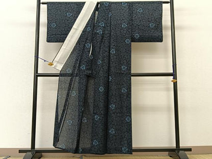 平和屋着物＊夏物 本場大島紬 夏大島 7マルキ 花唐草文 正絹 逸品 BAAU3469hj
