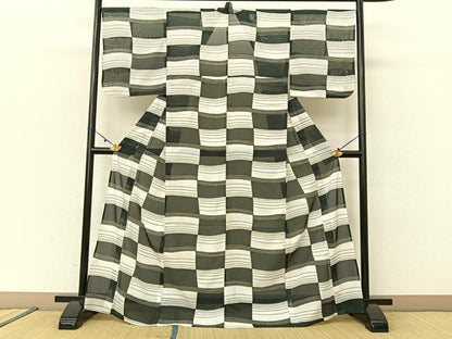平和屋着物＊夏物 小紋 絽 変わり市松文様 洗える着物 BAAU3474hj