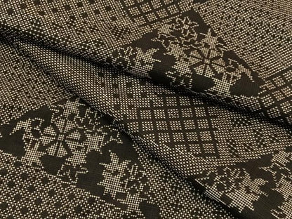 平和屋着物●本場大島紬　7マルキ　切嵌吉祥花文　正絹　逸品　BAAU3776hj