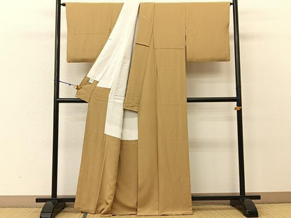 平和屋着物●上質な色無地　黄橡色　正絹　逸品　BAAU3804hj