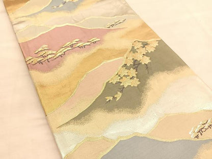 平和屋着物◎六通柄袋帯　唐織　楓松山文　金糸　正絹　逸品　BAAU5041hv
