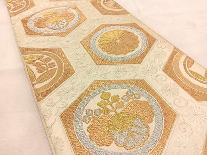 平和屋着物◎六通柄袋帯　唐織　大宮どんす　亀甲草花文　金銀糸　正絹　逸品　BAAU6474yc