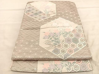 平和屋着物◎六通柄袋帯　唐織　亀甲有職花文　銀糸　正絹　逸品　未使用　BAAU8148hv