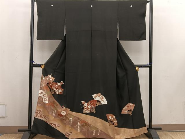 平和屋着物■豪華黒留袖　駒刺繍　扇面花文　金彩　正絹　逸品　BAAV1291mz