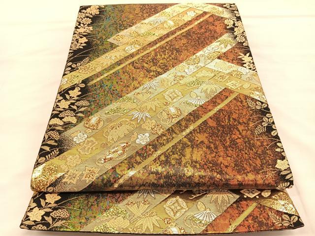 平和屋着物◎六通柄袋帯 宝尽くし秋草文 黒地 金銀糸 引箔 正絹 逸品 BAAV1680hv