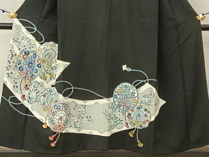 平和屋着物■豪華黒留袖　駒刺繍　鏡裏花文　正絹　逸品　BAAV2290hj