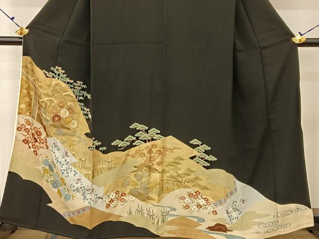 平和屋着物■豪華黒留袖　駒刺繍　松竹梅　御所解文　金彩　正絹　逸品　BAAV2409hj