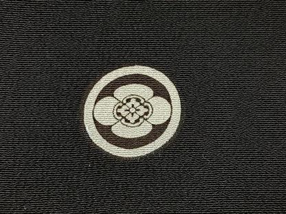 平和屋着物■豪華黒留袖　作家物　駒刺繍　人物風景文　暈し染め　金彩　正絹　逸品　BAAV2466hj