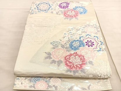 平和屋着物◎六通柄袋帯　唐織　扇面取牡丹小花文　銀糸　正絹　逸品　BAAV5270hv