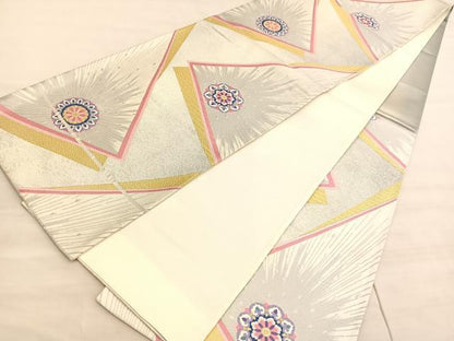 平和屋着物◎六通柄袋帯　唐織　宝相華色紙重ね文　金銀糸　正絹　逸品　未使用　BAAV5585hv