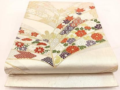 平和屋着物◎六通柄袋帯　唐織　若松葉花文　金銀糸　正絹　逸品　BAAV7484yc