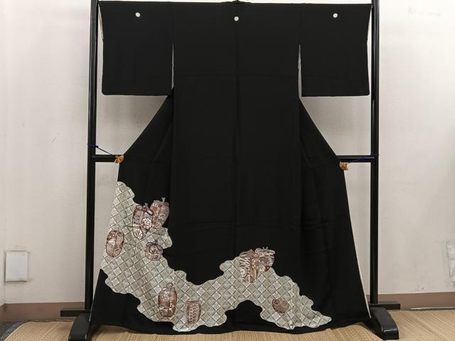 平和屋着物■豪華黒留袖　刺繍　陶器花文　正絹　逸品　BAAV8357mz