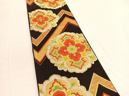 平和屋着物◎六通柄袋帯　唐織　宝相華　黒地　金糸　正絹　逸品　BAAV9769hv