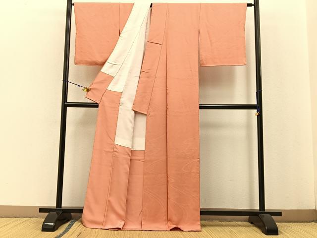 平和屋着物●上質な色無地　流水地紋　深支子色　正絹　逸品　未使用　BAAW0888hj