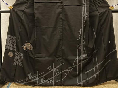 平和屋着物●訪問着　本場大島紬　刺繍　兎　雪輪蔦の葉文　正絹　逸品　BAAW0893hj