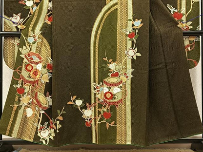 平和屋着物●豪華振袖 総絞り 駒刺繍 貝桶花文 金彩 鈴乃屋扱い 正絹 逸品 BAAW0898hj