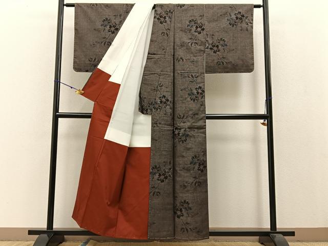 平和屋着物●都喜ヱ門 本場大島紬 純泥染め 9マルキ 花苑の宴 藤絹織物謹製 証紙付き 正絹 逸品 未使用 BAAW0915hj