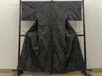 平和屋着物●本場大島紬 七宝文様 大島紬美幸謹製 証紙付き 正絹 逸品 未使用 BAAW0916hj