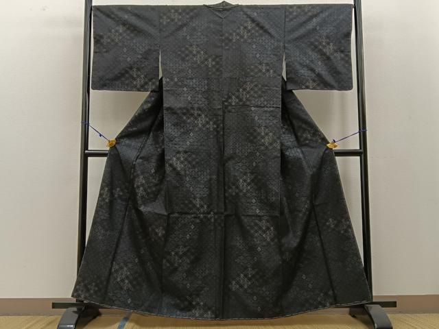 平和屋着物●本場大島紬 七宝文様 大島紬美幸謹製 証紙付き 正絹 逸品 未使用 BAAW0916hj