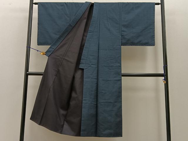 平和屋着物●男性　本場大島紬　アンサンブル　100亀甲　総詰め　羽裏：龍　正絹　逸品　未使用　BAAW0923hj