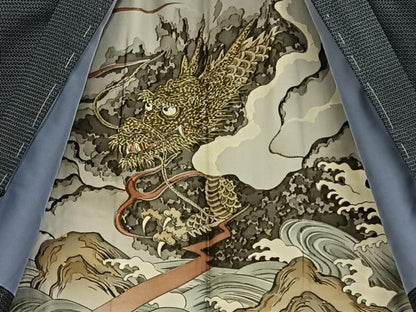 平和屋着物●男性　本場大島紬　アンサンブル　100亀甲　総詰め　羽裏：龍　正絹　逸品　未使用　BAAW0923hj