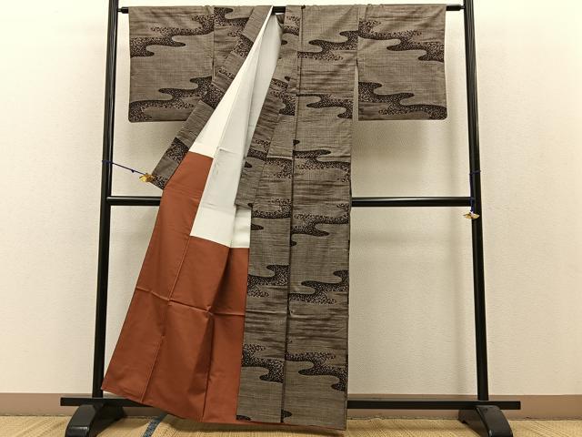 平和屋着物●本場大島紬 9マルキ エ霞文様 正絹 逸品 BAAW0989hj